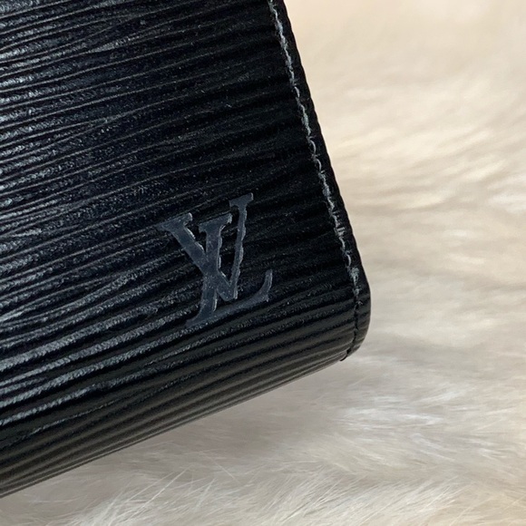 ⛔️SOLD⛔️Louis Vuitton EPI Porte-Monnaie Wallet - Picture 8 of 10